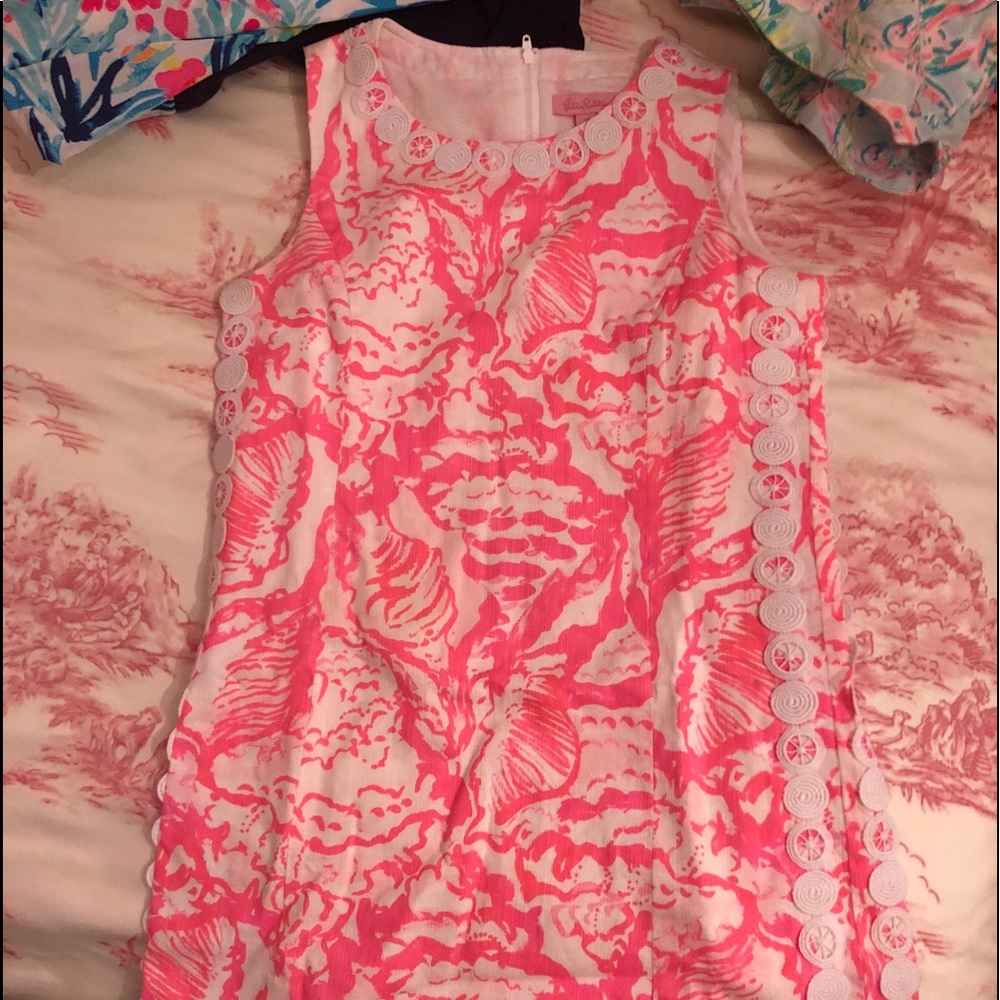 Lilly Pulitzer size 14 shift dress